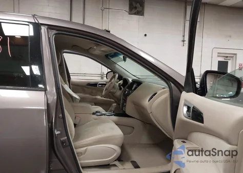 2014 Nissan Pathfinder S from USA, damaged, VIN 5N1AR2MM7EC610241